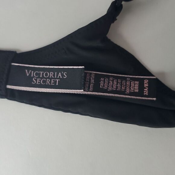 Victoria's Secret Perfect Shape Padded Black Underwire Bra Size 32A - Picture 9 of 10